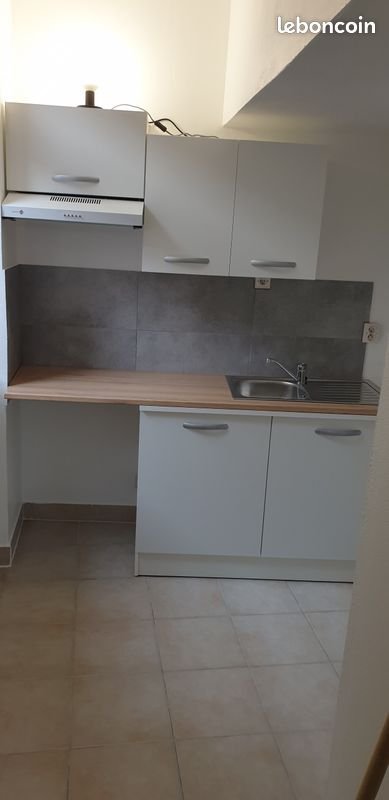 Appartement à louer, 24m², Nîmes
