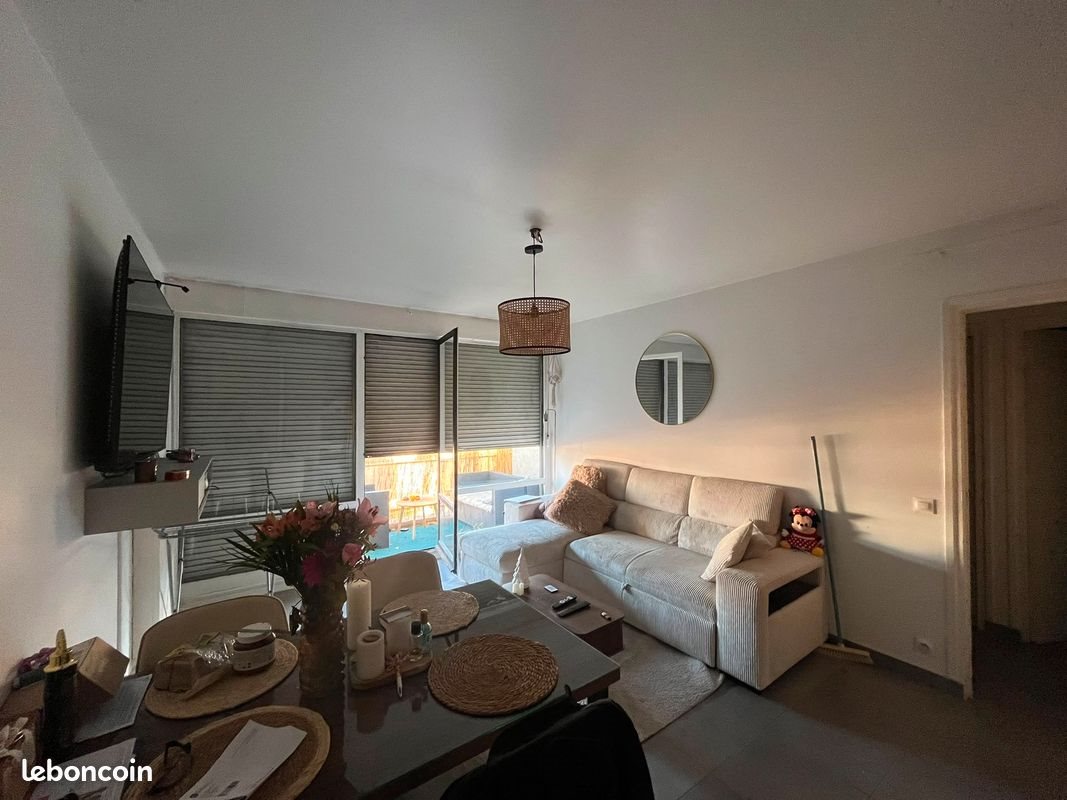 Appartement à louer, 47m², Bron