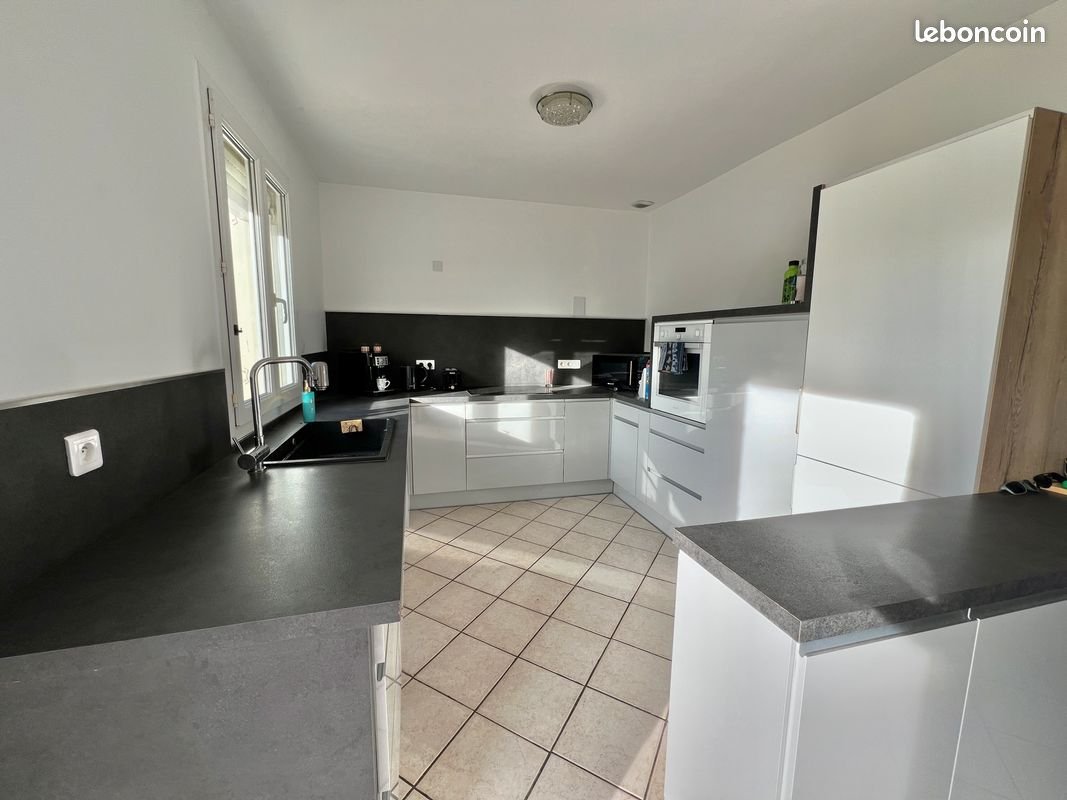 Maison à louer, 147m², Artemare