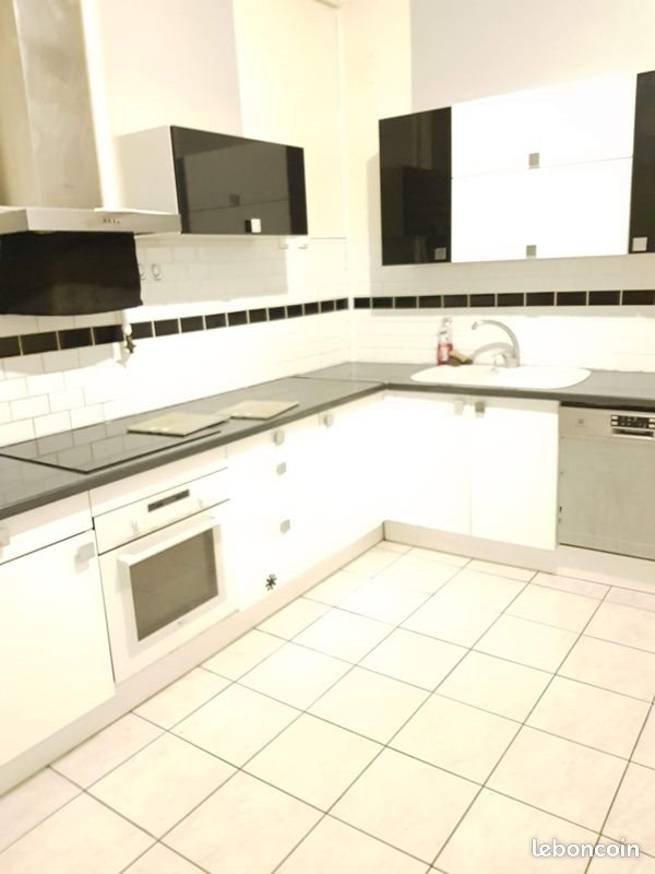 Appartement à louer, 75m², Annemasse
