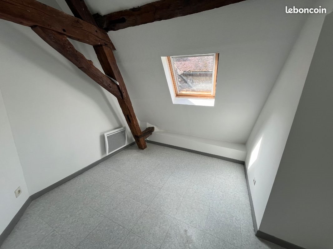 Appartement à louer, 55m², Seignelay