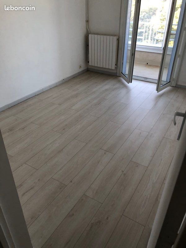 Appartement à vendre, 74m², Pont-Saint-Esprit