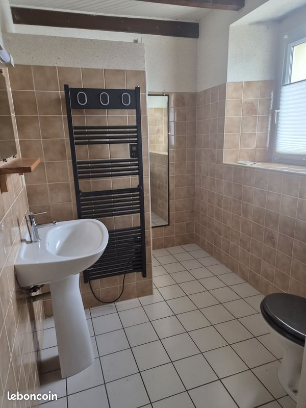 Appartement à louer, 70m², Saint-Gérand