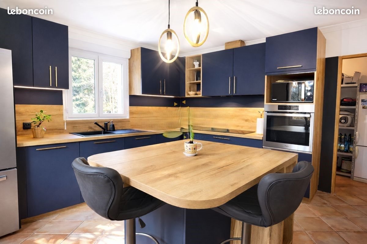 Maison à vendre, 135m², Sénéchas