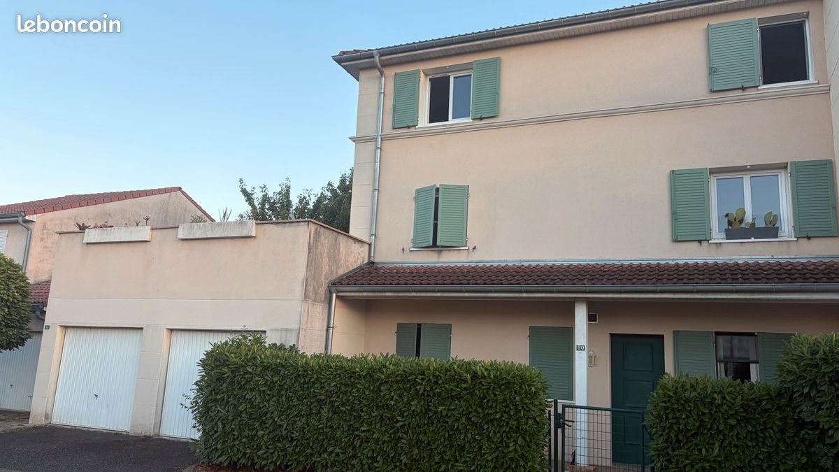Appartement à louer, 80m², Mâcon