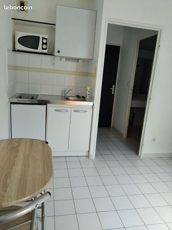 Appartement à louer, 22m², Nîmes