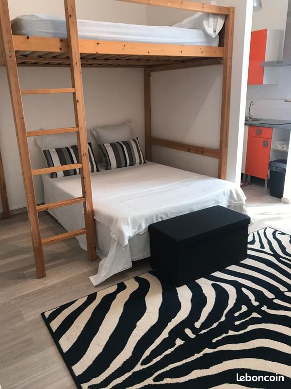 Appartement à louer, 30m², Nîmes