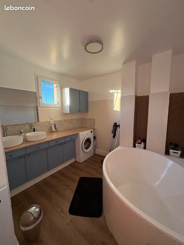 Maison à louer, 65m², Calvisson