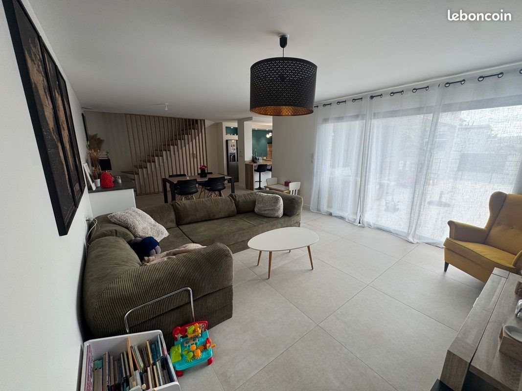 Maison à vendre, 150m², Pérignat-lès-Sarliève