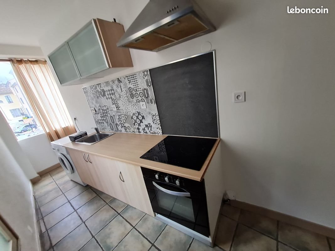 Appartement à louer, 30m², Nîmes