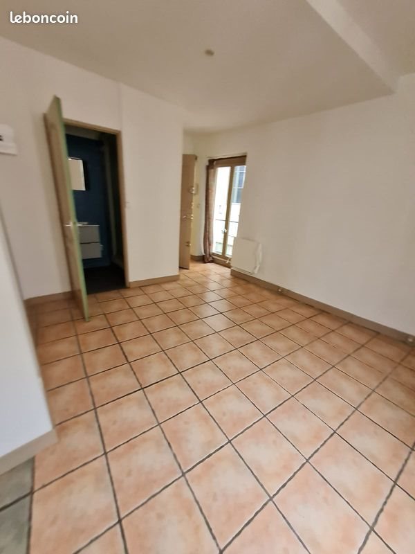 Appartement à louer, 30m², Nîmes
