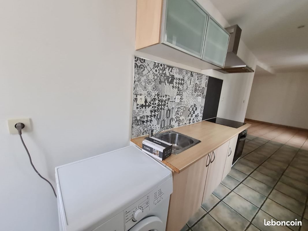 Appartement à louer, 30m², Nîmes