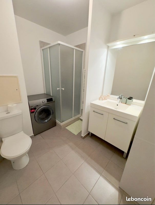 Appartement à louer, 22m², Bron