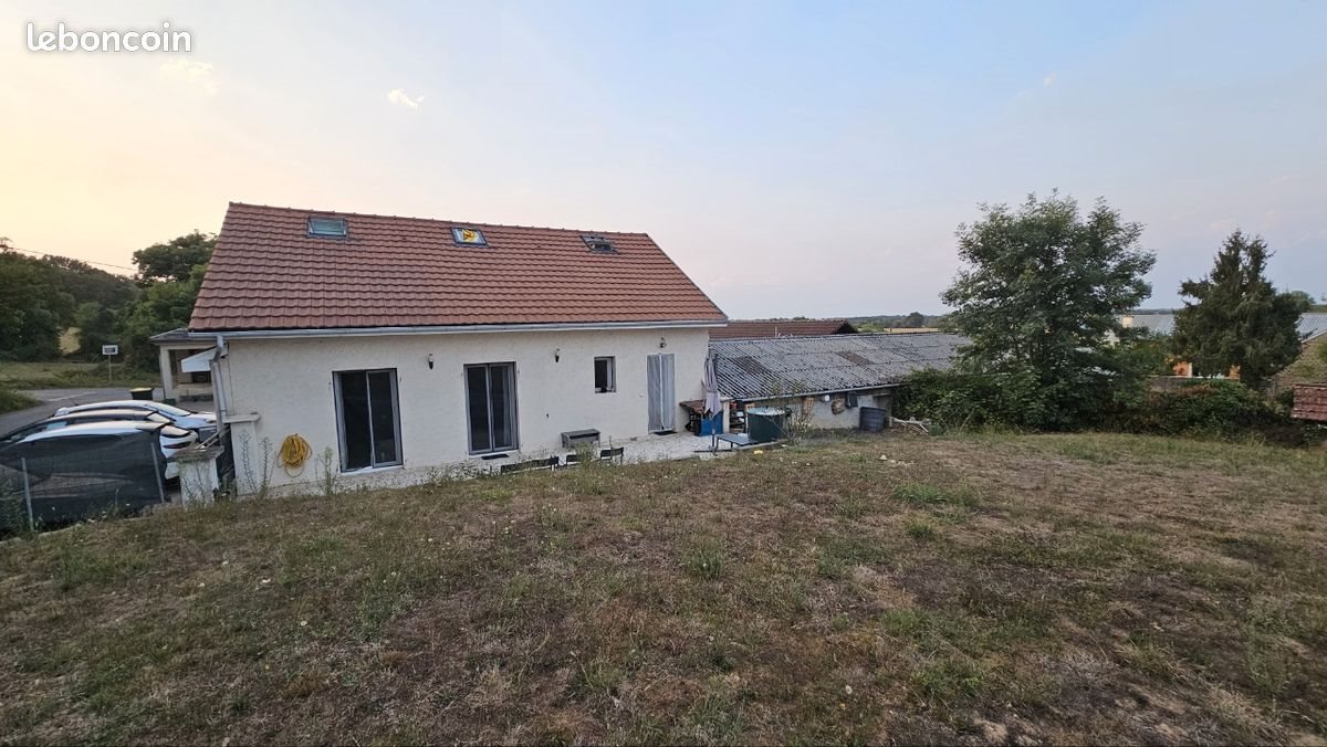 Maison à louer, 91m², Serres-Morlaàs
