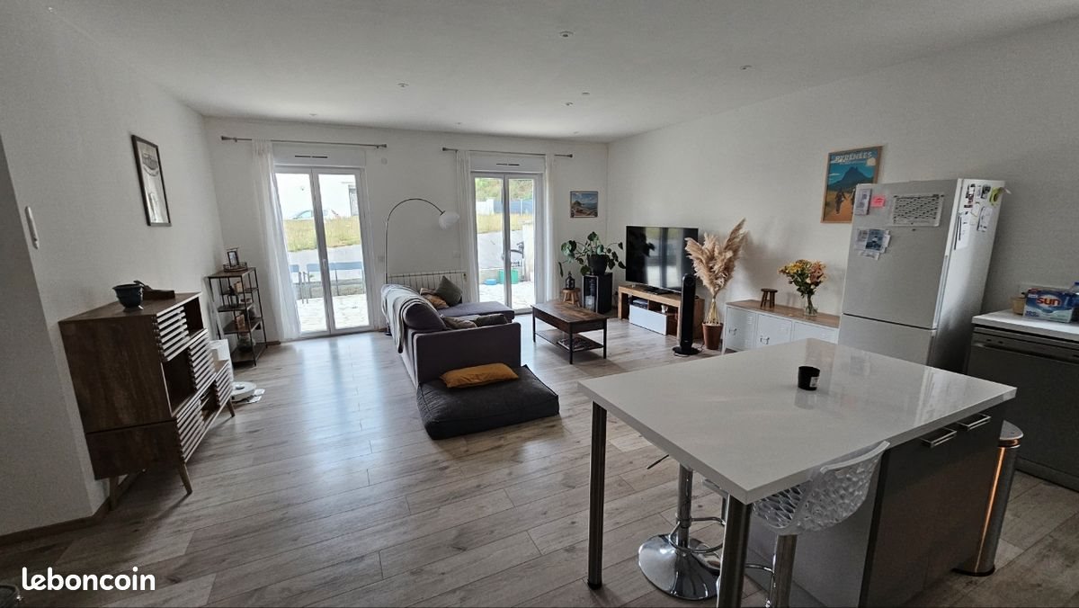 Maison à louer, 91m², Serres-Morlaàs