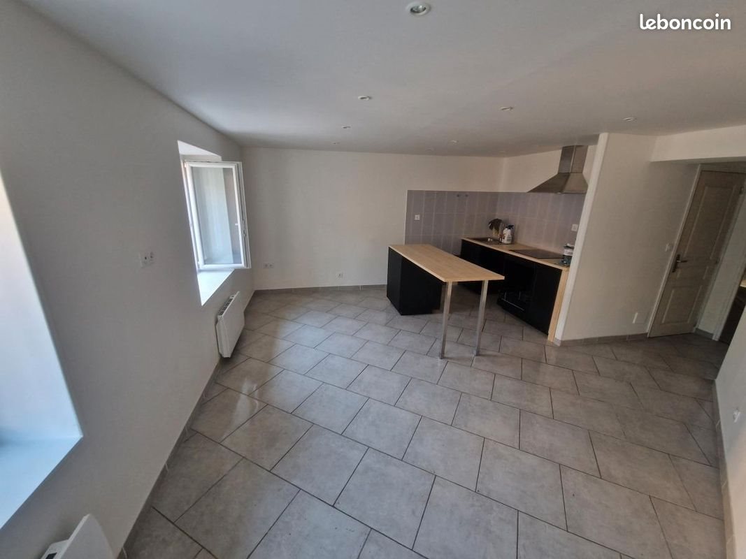 Appartement à louer, 36m², Courpière