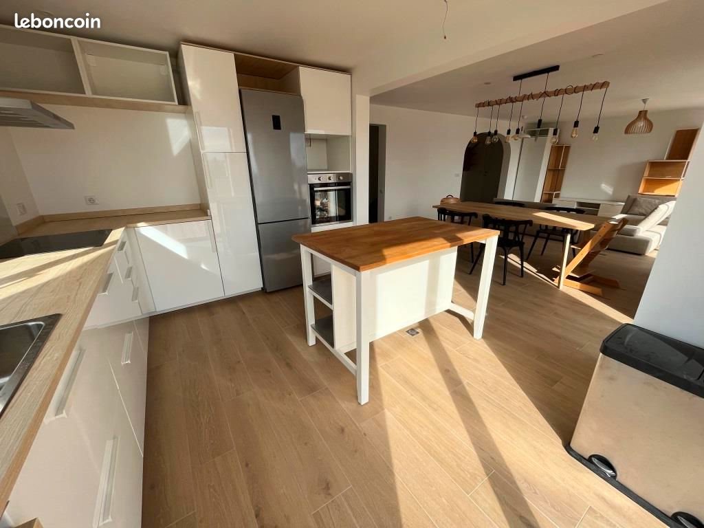 Maison à louer, 135m², Prévessin-Moëns