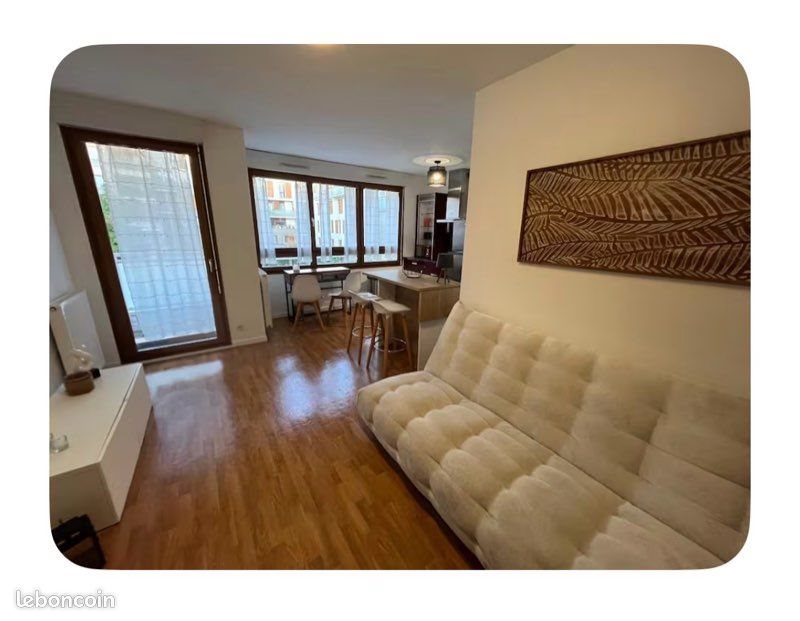 Appartement à louer, 44m², Cergy