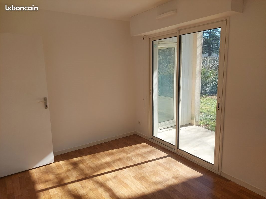Appartement à louer, 70m², Saint-Ouën-des-Toits