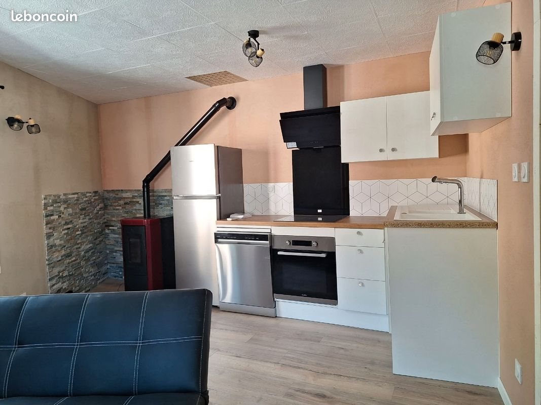Appartement à louer, 65m², Saint-Avre