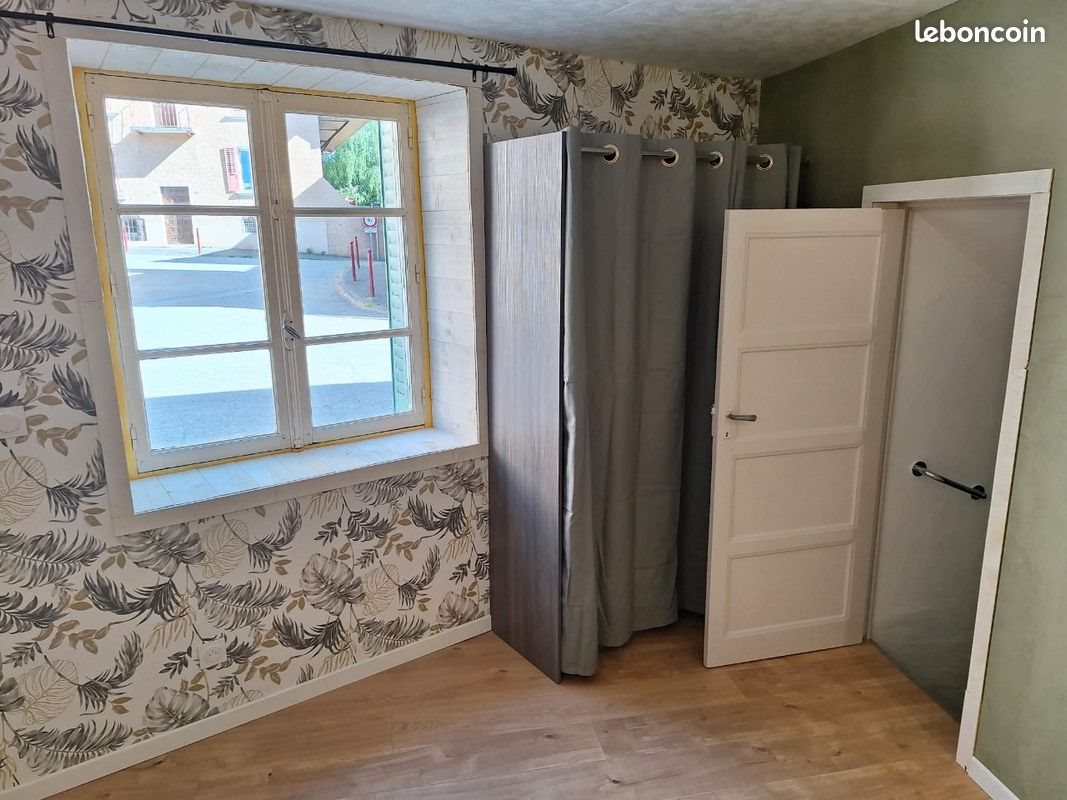 Appartement à louer, 65m², Saint-Avre