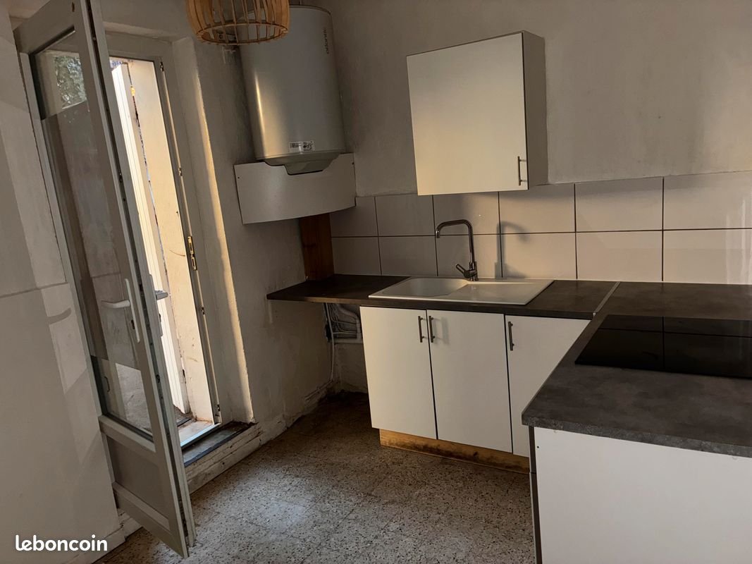 Appartement à louer, 45m², Laudun-l'Ardoise