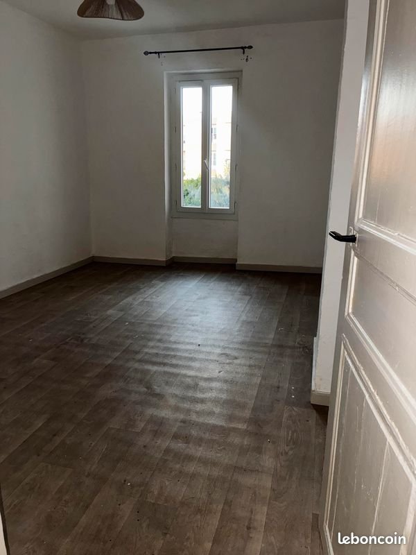 Appartement à louer, 45m², Laudun-l'Ardoise