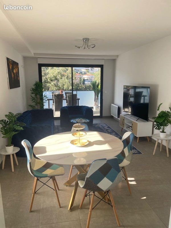 Appartement à louer, 80m², Roquebrune-Cap-Martin