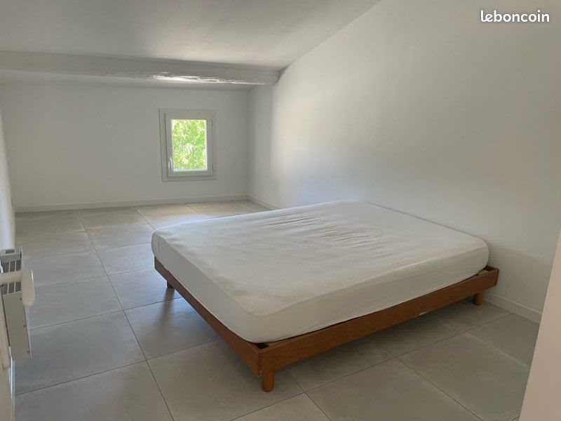 Appartement à louer, 57m², Mornas
