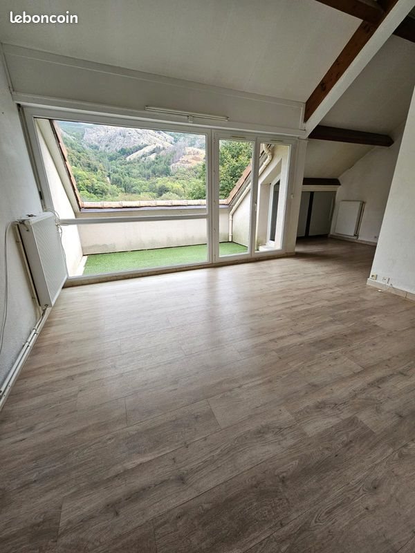 Appartement à louer, 75m², Montpezat-sous-Bauzon