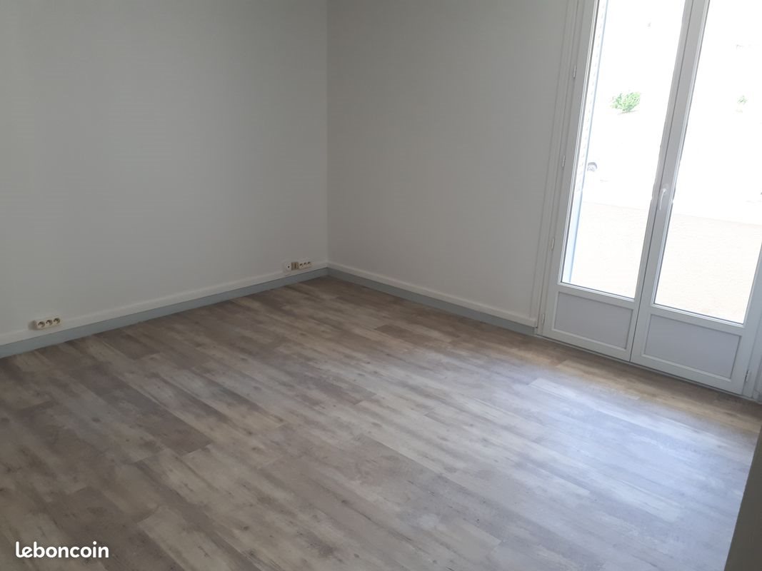 Appartement à louer, 75m², Montpezat-sous-Bauzon