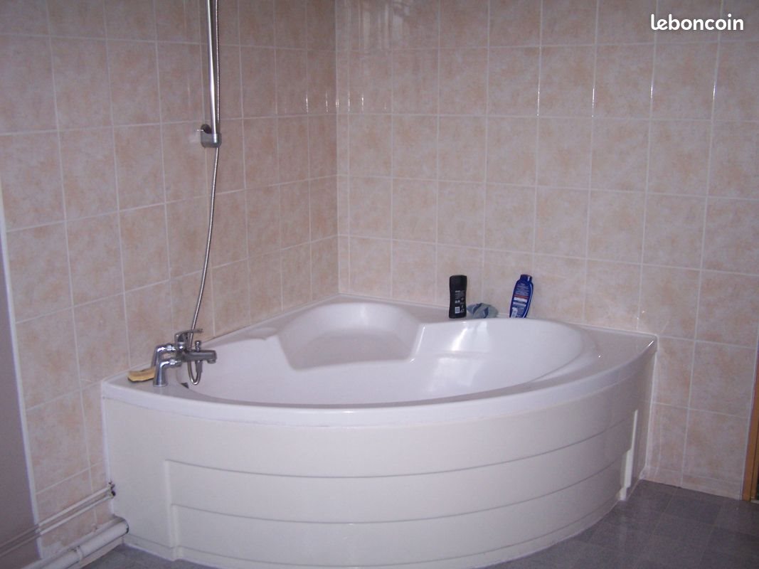Appartement à louer, 97m², Lure