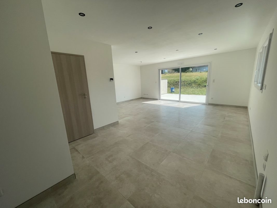Maison à vendre, 100m², Vercel-Villedieu-le-Camp