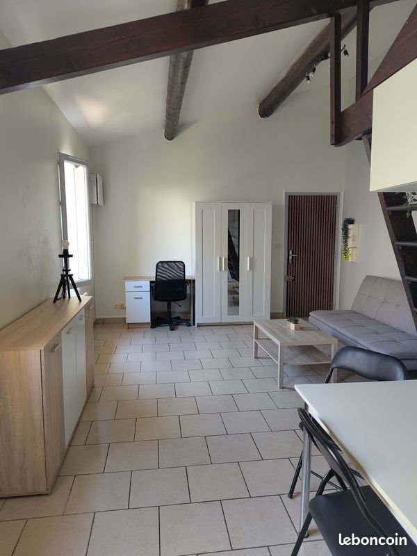Appartement à louer, 28m², Marseille 9ème