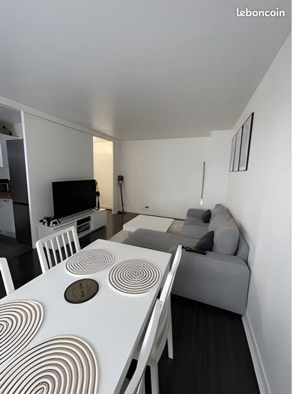 Appartement à louer, 46m², Évry-Courcouronnes