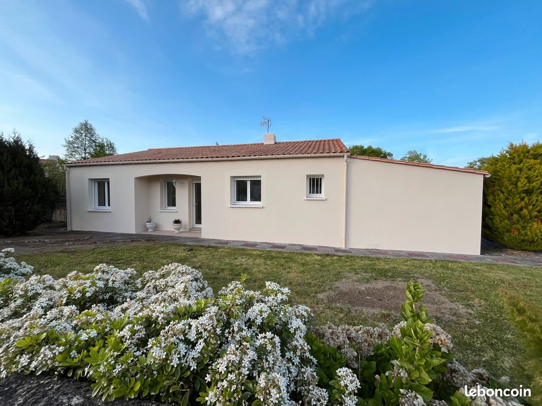 Maison à louer, 80m², Saint-Lumine-de-Clisson