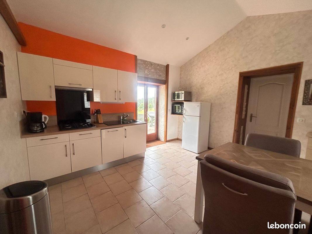 Maison à louer, 50m², Montrem