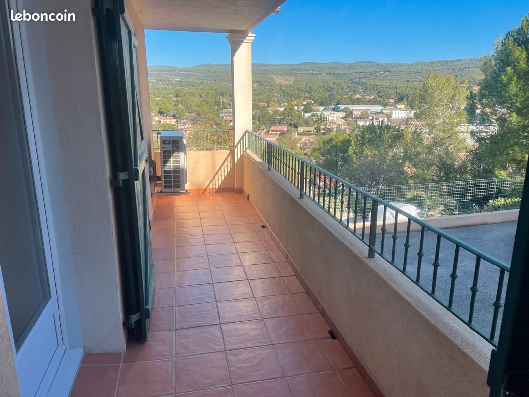 Appartement à louer, 90m², Le Beausset