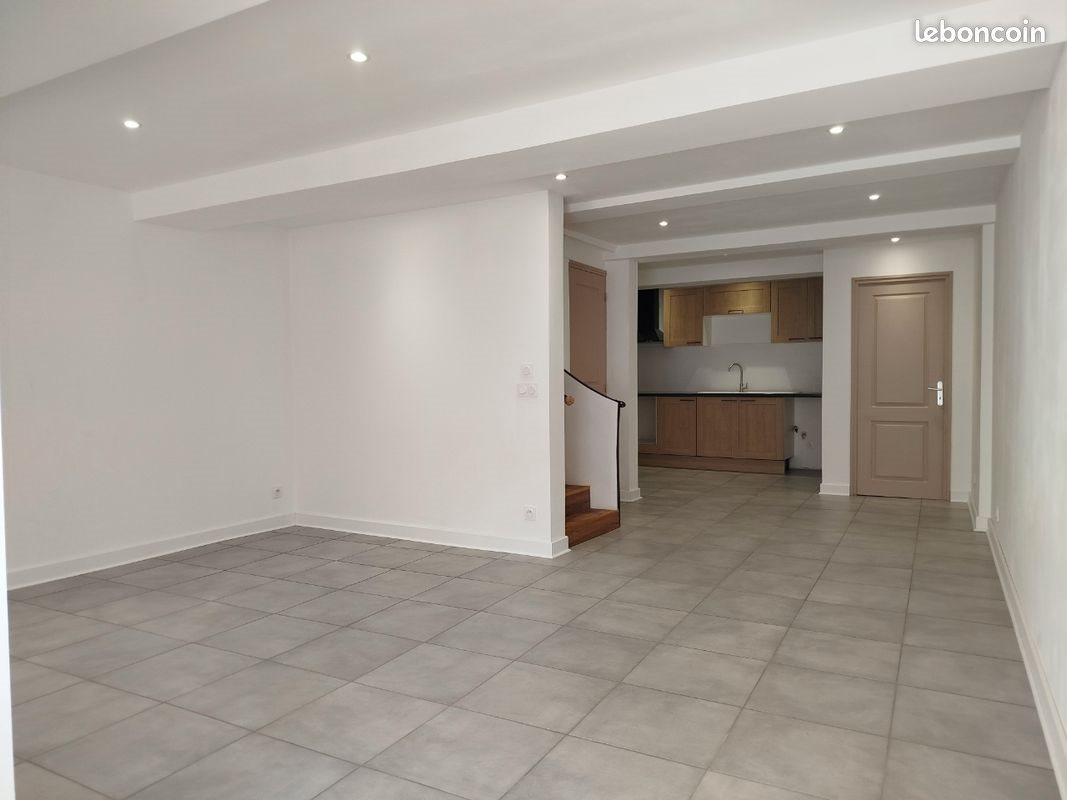 Maison à vendre, 140m², Blomac