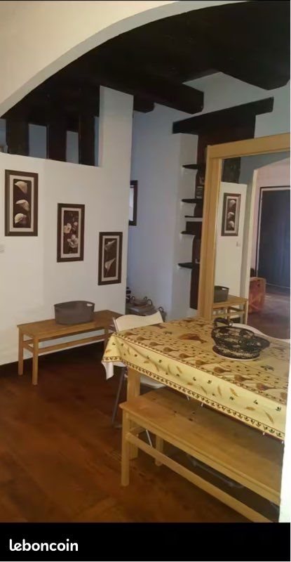 Appartement à louer, 60m², Isola