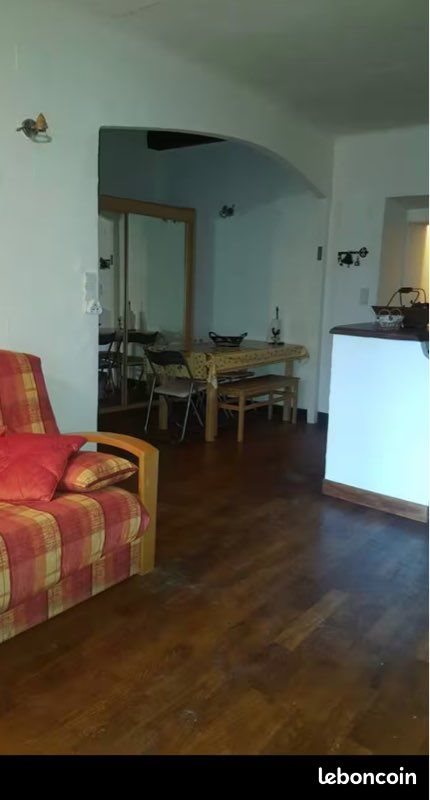 Appartement à louer, 60m², Isola