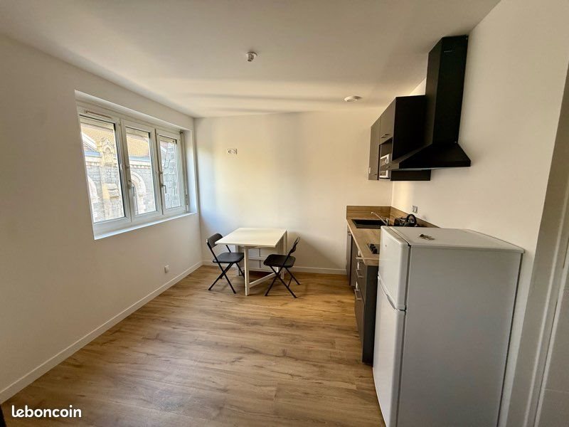 Appartement à louer, 23m², Saint-Étienne