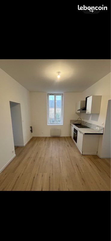 Appartement à louer, 40m², Corbigny