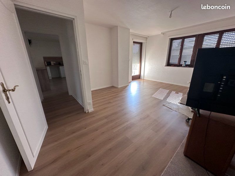 Appartement à louer, 150m², Bollwiller