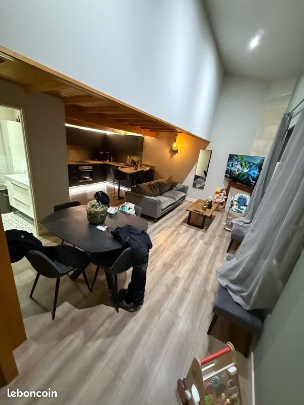 Appartement à louer, 62m², Bordeaux