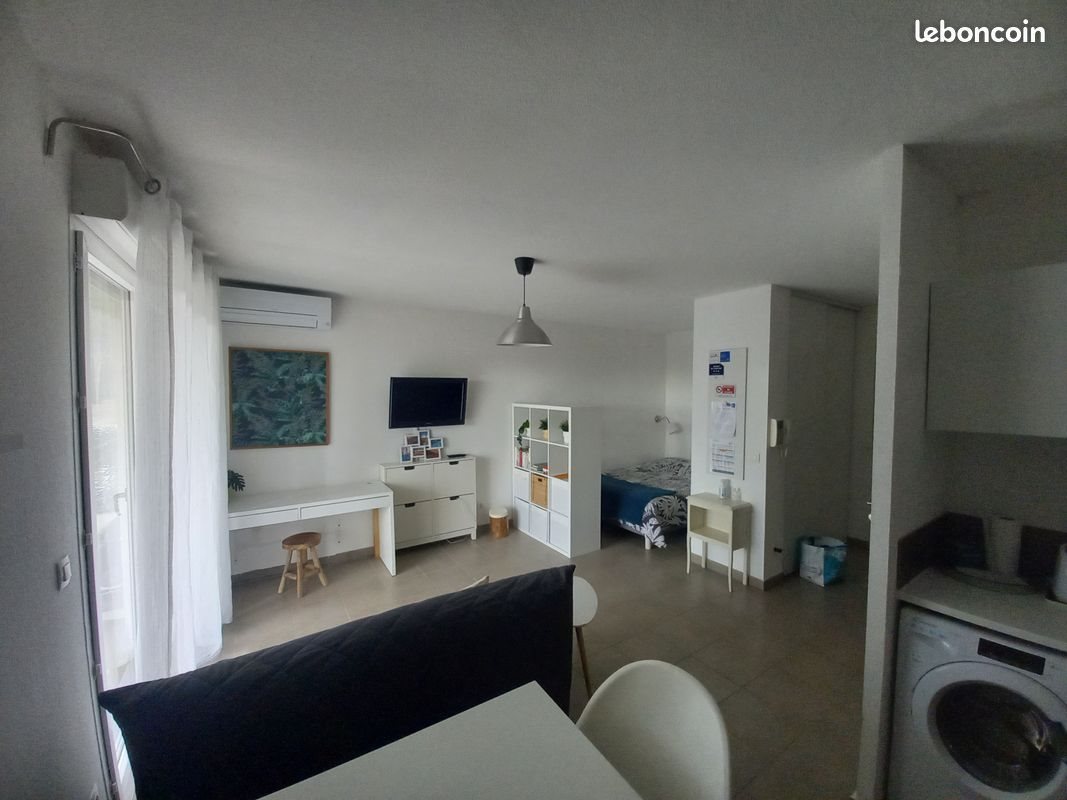 Appartement à louer, 30m², Roquebrune-sur-Argens
