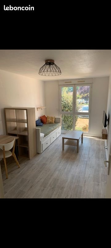 Appartement à louer, 21m², Lons