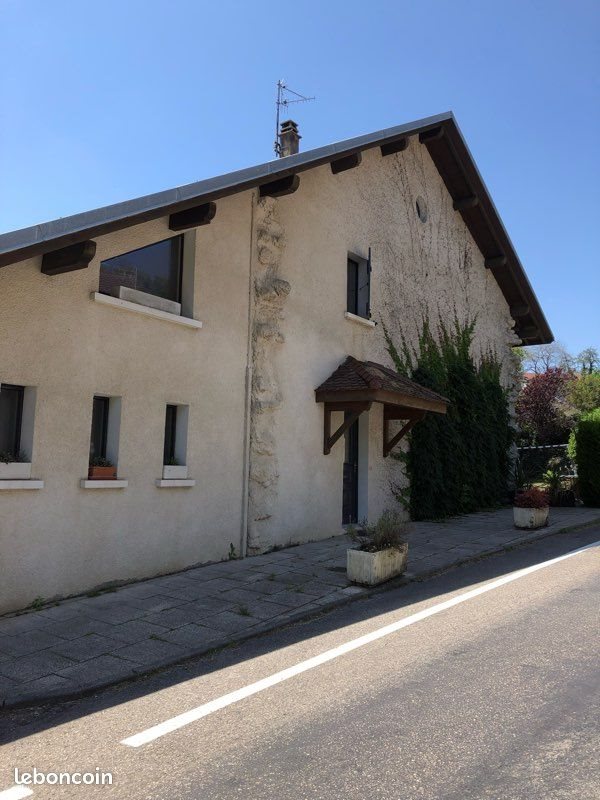 Maison à louer, 140m², Grilly