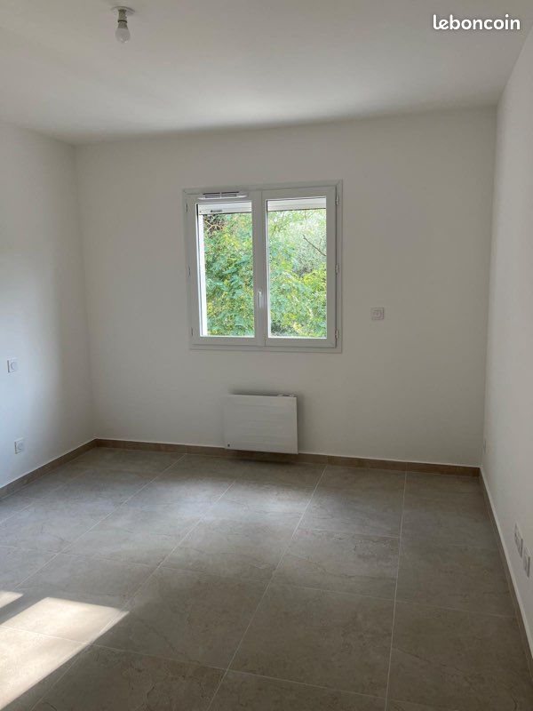 Maison à louer, 90m², Bollène