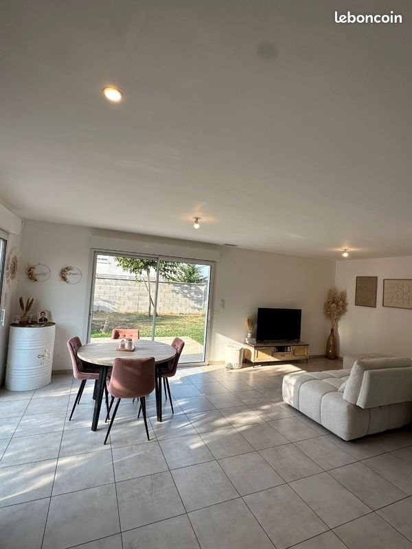Maison à louer, 90m², Saint-Quentin-Fallavier
